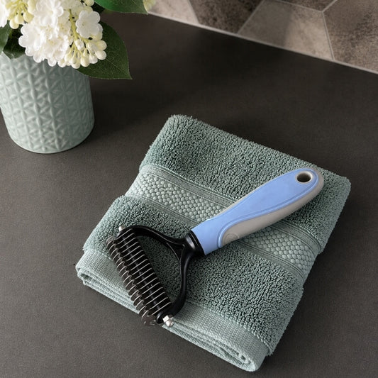 The Pet Parlour™ Premium Deshedding Brush